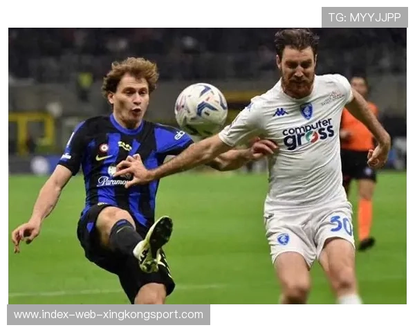 冠军争夺再起波澜，巴萨趁虚而入的机会来了